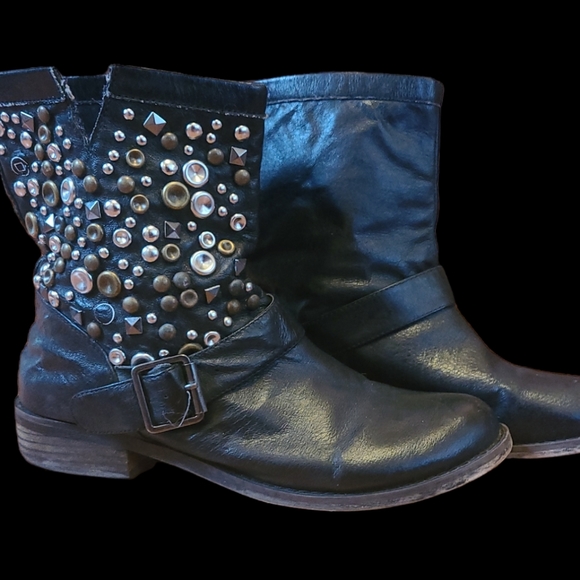 Shoes - Ladies leather studded boots
